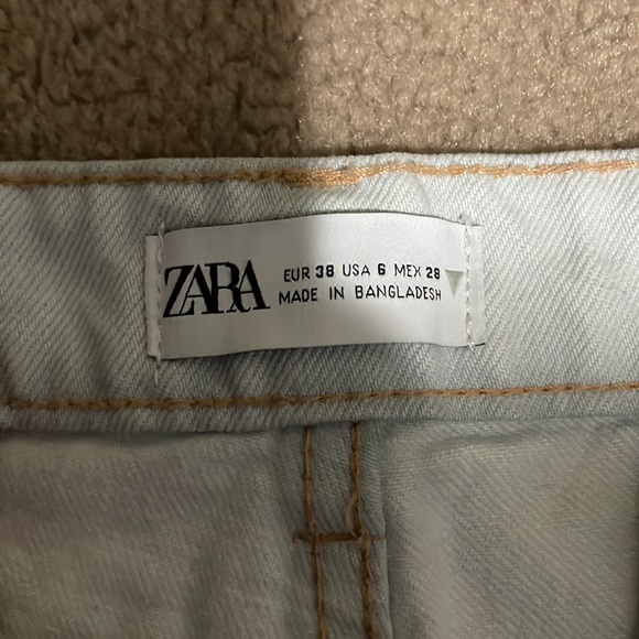 very light blue Jeans from Zara - Picture 2 of 3